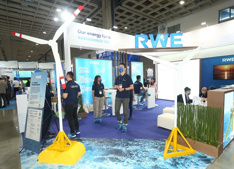 2026年台湾太阳能光伏展-台湾储能展Energy Taiwan参展商与海外采购商展台洽谈现场
