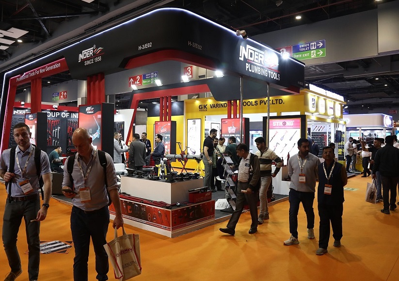 2026年印度新德里五金展览会INTERNATIONAL HARDWARE FAIR INDIA参展商与海外采购商展台洽谈现场