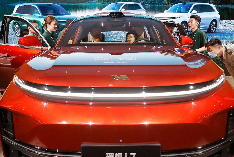 2026年上海华车展CASCHINA AUTO SHOW展馆现场,专业观众参观实况