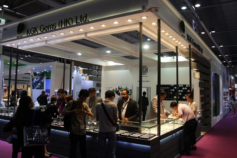 2026年中东迪拜珠宝首饰及科技展览会JGT DUBAI行业机械设备展品展台实拍