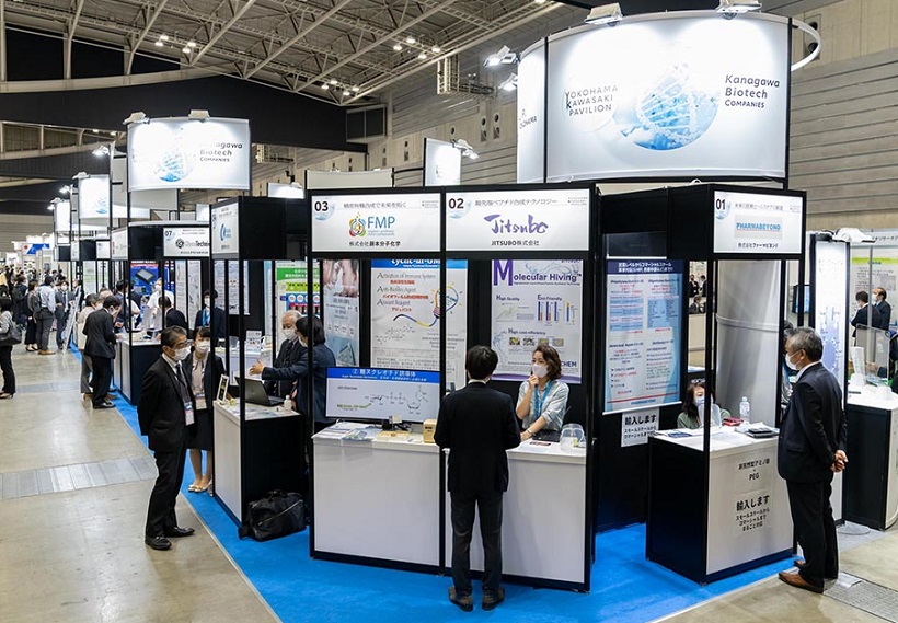 2026年日本横滨再生医疗展览会Regenerative Medicine Japan展馆现场，专业观众参观实况