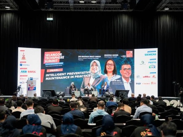 2026年马来西亚汉诺威工业博览会STSSelangor Techsphere Summit参展商与海外采购商展台洽谈现场