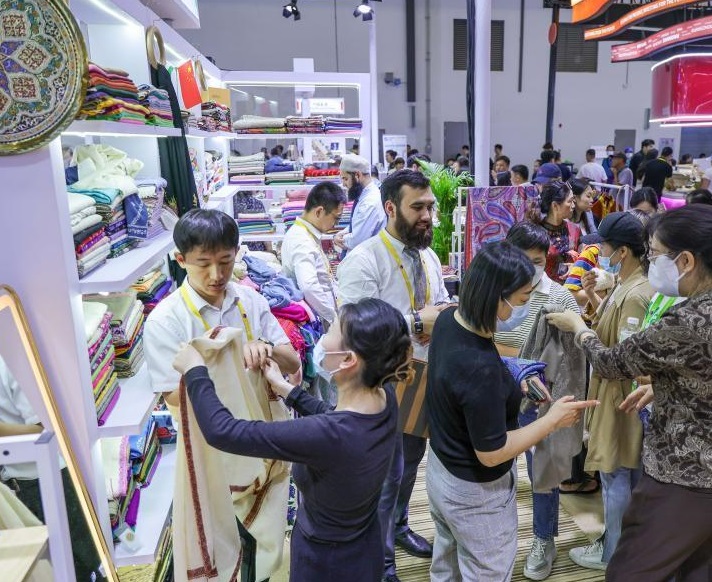 2026年中国品牌出海博览会-海南出博会BEEX行业机械设备展品展台实拍
