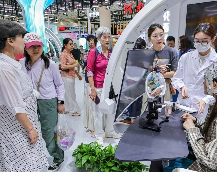 2026年中国品牌出海博览会-海南出博会BEEX展会现场产品演示与行业交流活动
