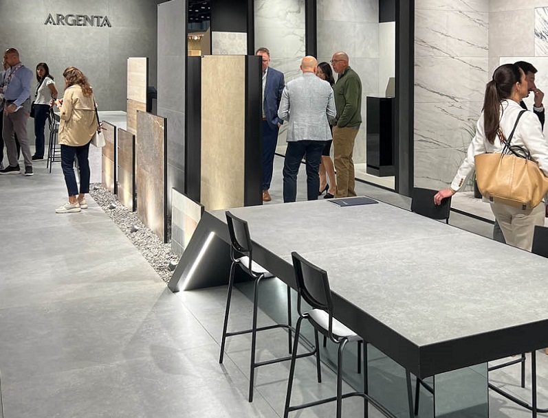 2027年美国瓷砖及石材展览会Coverings展馆内部展台环境实拍