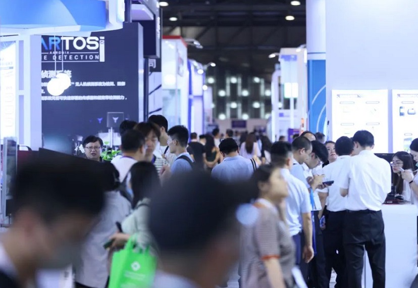 2026年上海高速通信与电子设计展览会EDWTech参展商与海外采购商展台洽谈现场