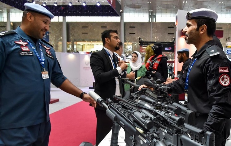 2026年卡塔尔国土安全及军警装备展览会Milipol Qatar展馆现场，专业观众参观实况