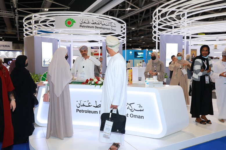 2026年中东阿曼家居用品及建筑展览会Oman Home & Building Expo展馆现场,专业观众参观实况