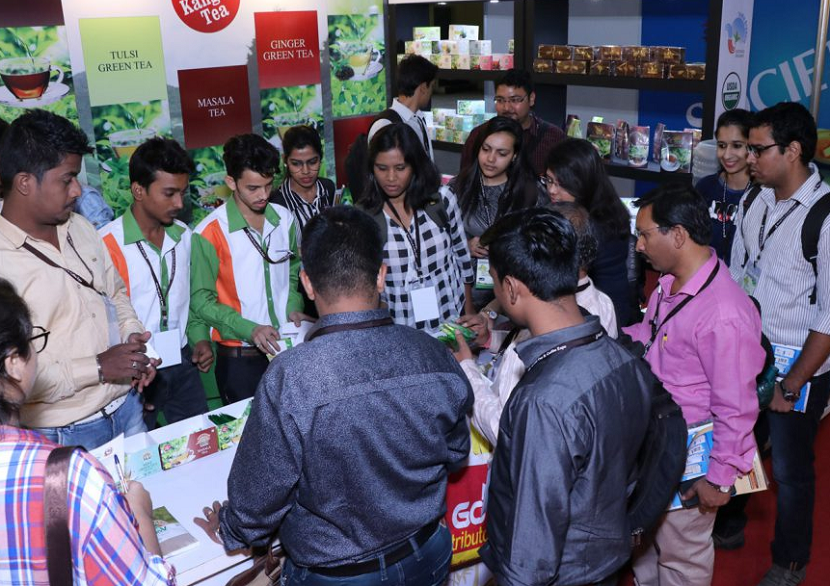 2026年印度世界茶叶与咖啡展览会World Tea Coffee Expo参展商与海外采购商展台洽谈现场