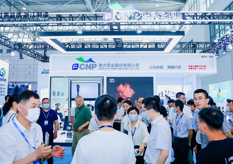 2027年山东济南水展JINNOC WATER EXPO展馆现场,专业观众参观实况