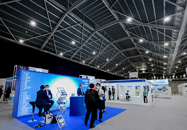 2026年新加坡亚洲不锈钢展览会Stainless steel World Asia参展商与海外采购商展台洽谈现场