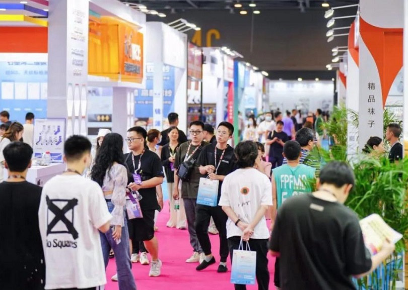 2026年海宁国际时尚精品袜子展-海宁袜交会HNSE行业机械设备展品展台实拍