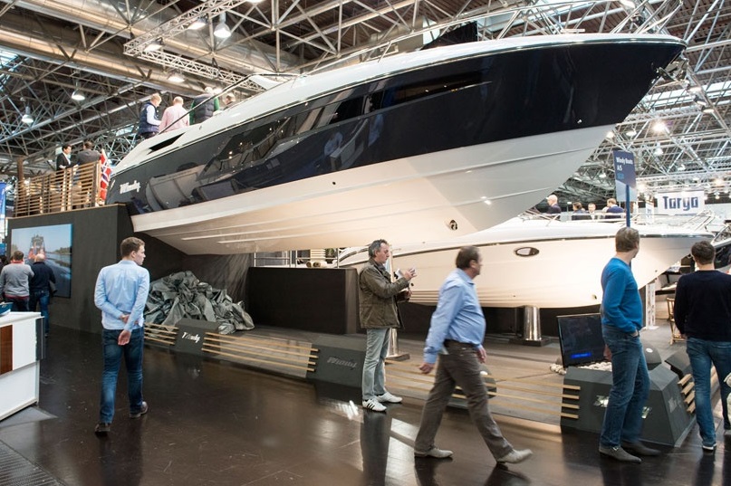 2026年波兰华沙游艇、水上运动展览会Poland Boat Show参展商与海外采购商展台洽谈现场