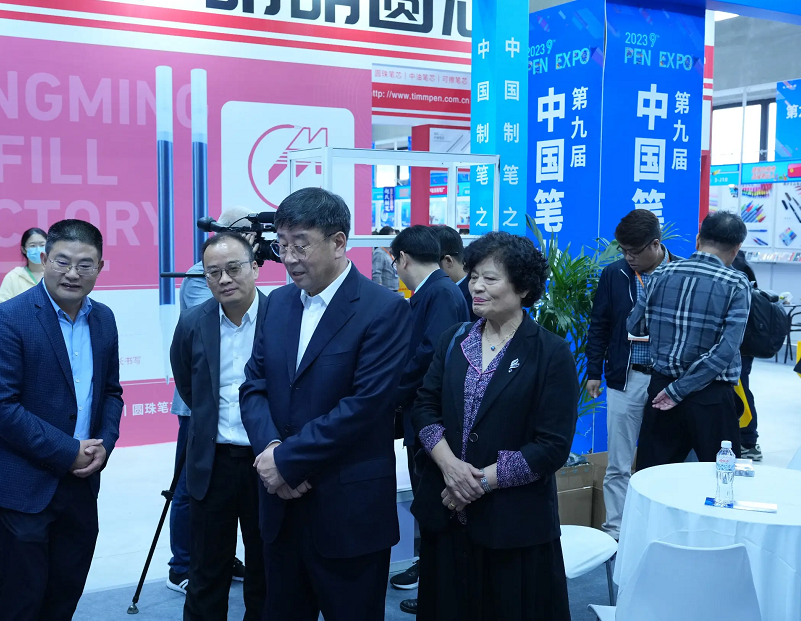 2026年中国笔业博览会-桐庐笔博会China Pen Industry Expo参展商与海外采购商展台洽谈现场