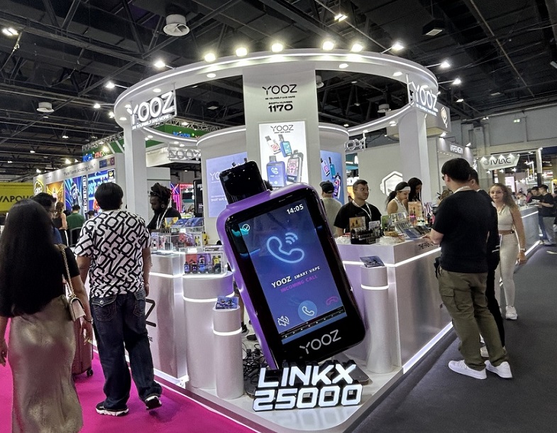 2027年南非世界电子烟展览会World Vape Show展馆现场，专业观众参观实况