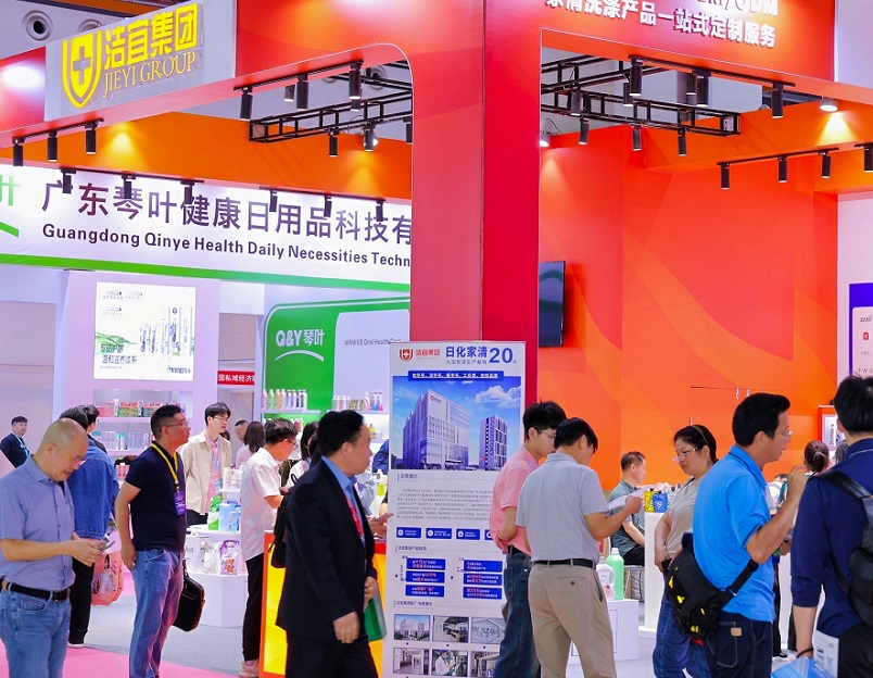 2026年上海国际口腔清洁护理用品展览会PCE行业机械设备展品展台实拍