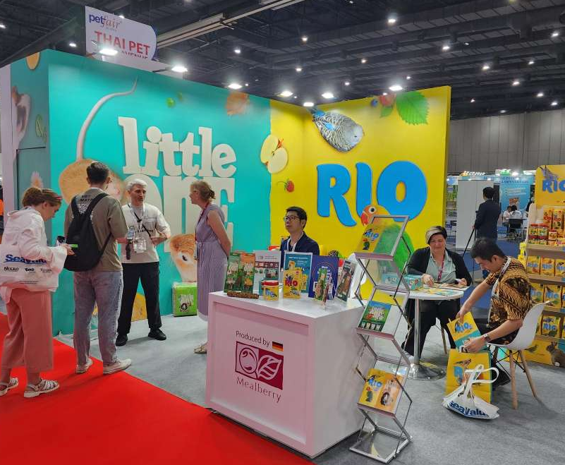 2026年亚宠泰国曼谷宠物用品展览会Petfair SE ASIA参展商与海外采购商展台洽谈现场