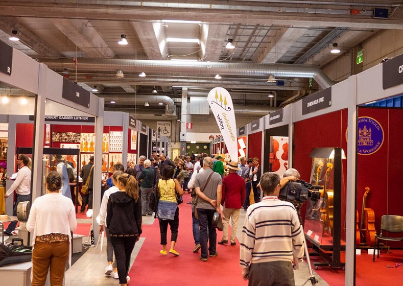 2026年意大利手工提琴及钢琴展览会CREMONA MUSICA展馆内部展台环境实拍