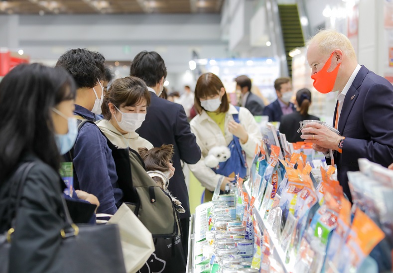 2027年日本东京宠物用品展览会Interpets Asia Pacific展会现场产品演示与行业交流活动