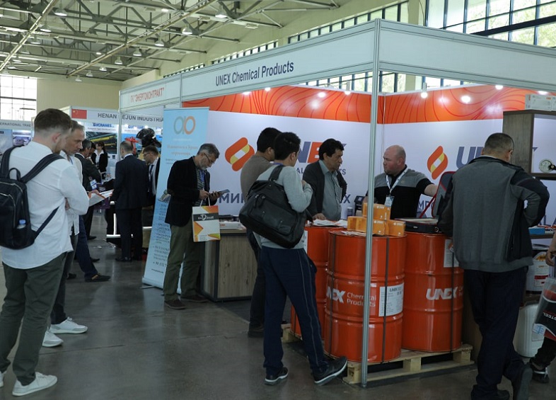 2027年乌兹别克斯坦塔什干化工展览会Uz Chem Plast Expo行业机械设备展品展台实拍