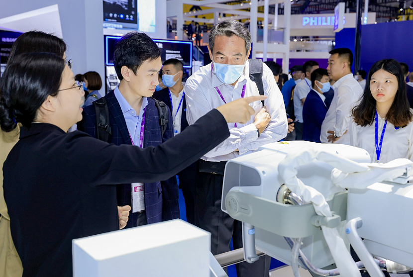 2027年中国(上海)国际家用医疗用品展览会Life Care行业机械设备展品展台实拍