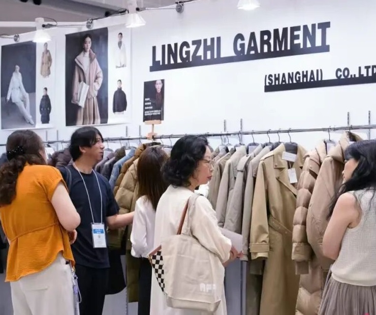 2027年日本东京服装成衣展秋冬AFFAFF展馆内部展台环境实拍