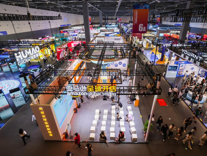 2027年杭州国际低空经济(无人机)博览会CEE行业机械设备展品展台实拍
